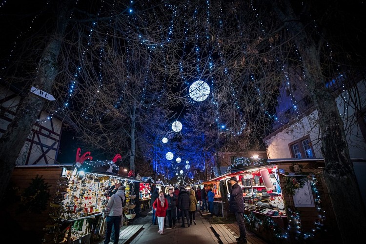 Weihnachten in Riquewihr: traditioneller Weihnachtsmarkt