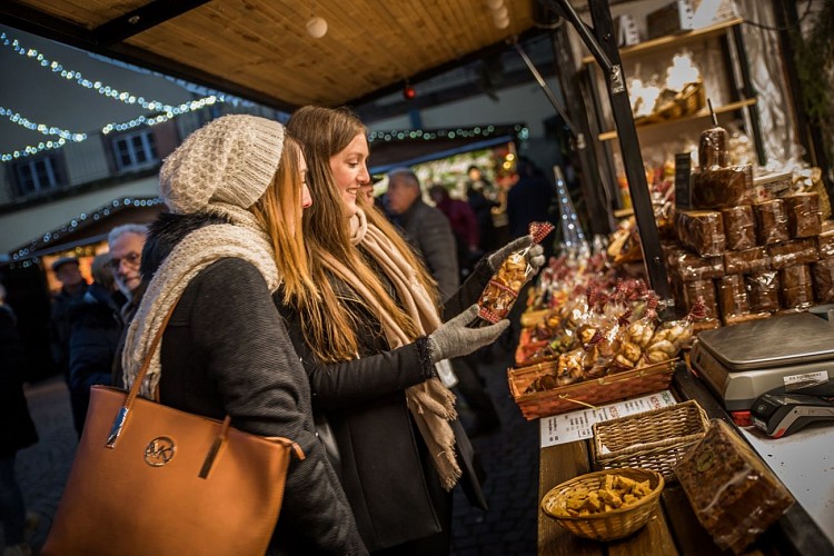 Weihnachten in Riquewihr: traditioneller Weihnachtsmarkt