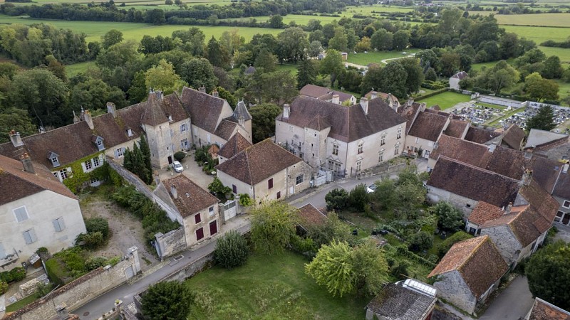 Vue extérieure du Château Rouillaud