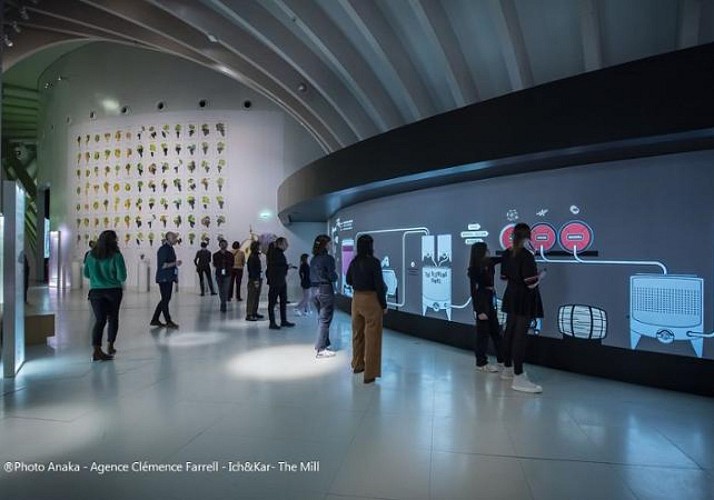 Skip-the-line tickets - La Cité du Vin in Bordeaux