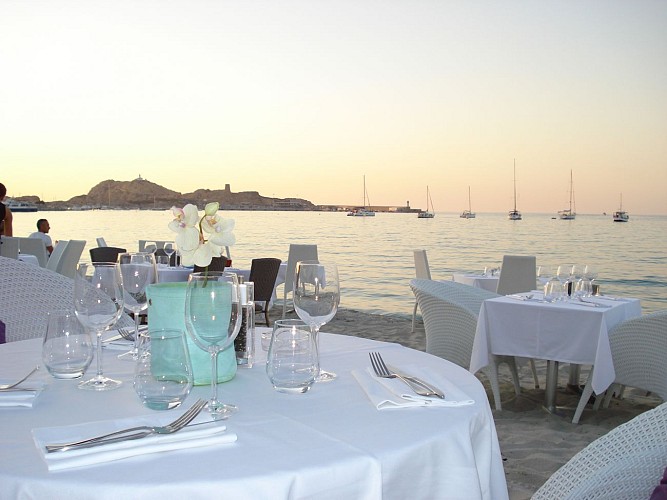 A Siesta L'Ile-Rousse