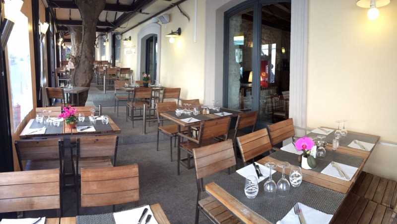 bonifacio_café de la poste_restaurant_terrasse