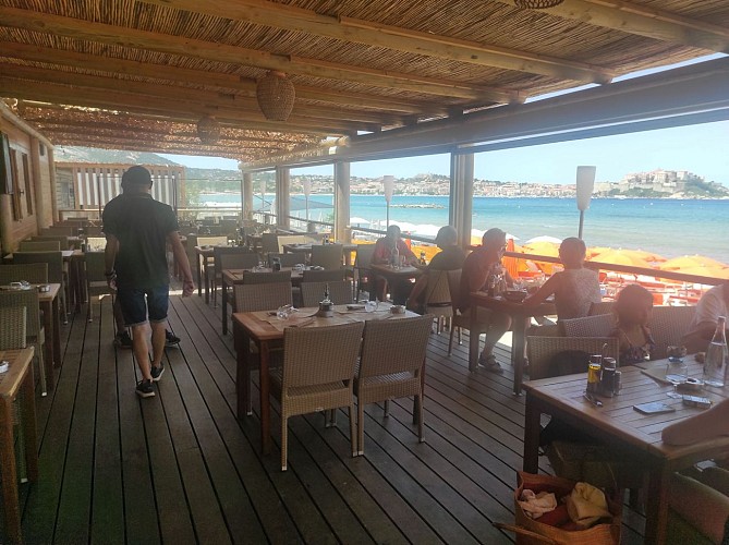 Le Belgodère restaurant sur la plage de Calvi
