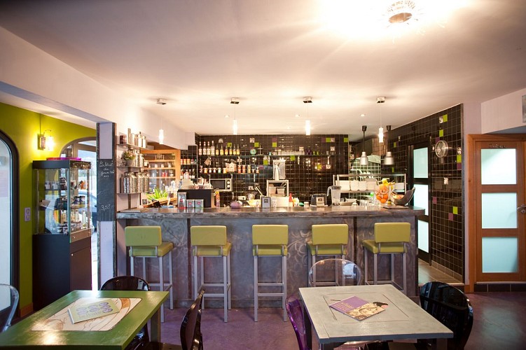 LE BOUDOIR