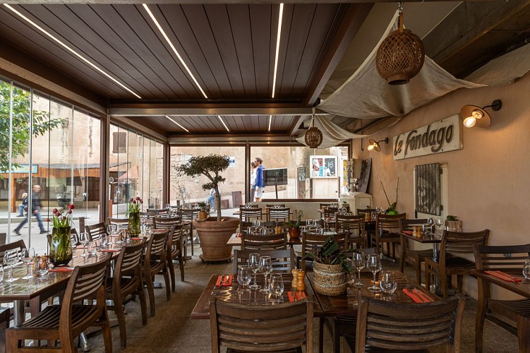 restaurant fondago bonifacio haute ville (2)