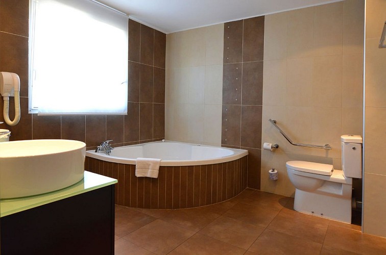hôtel a madonetta bonifacio salle de bain 1