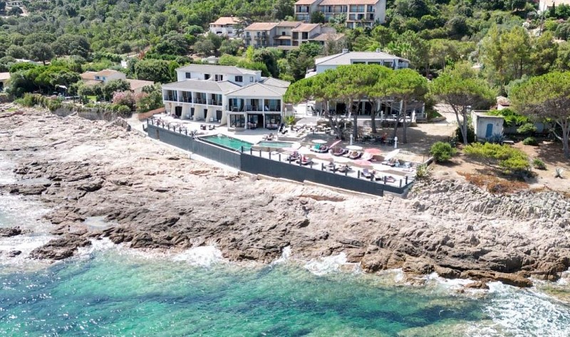 Castel-1