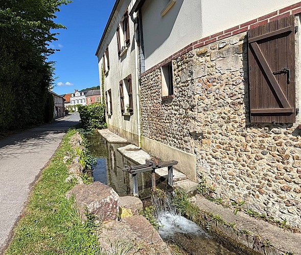 Lavoir de Blangy-le-Château (proche de l'ancien moulin)