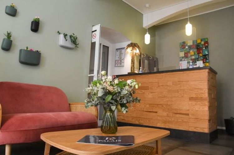 hotel-central-reception
