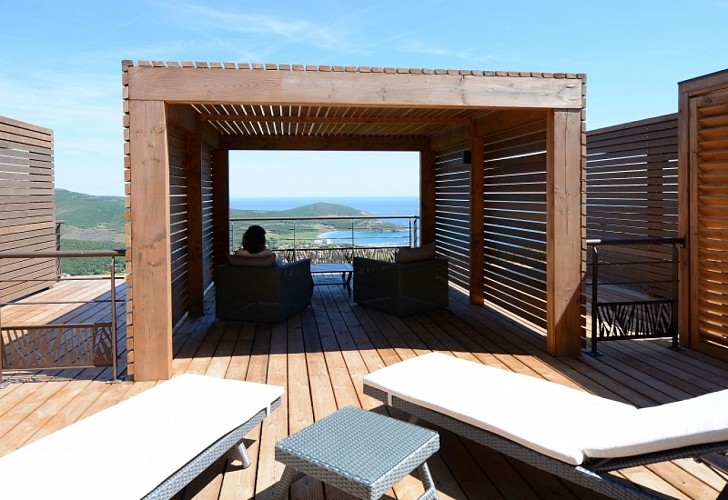 Hôtel-LE-TOMINO-terrasse-privative