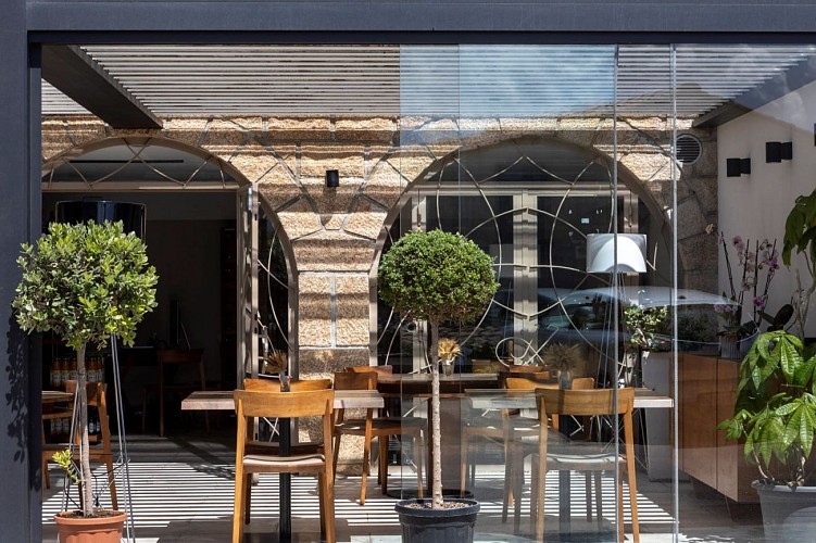 Table-de-l-auberge