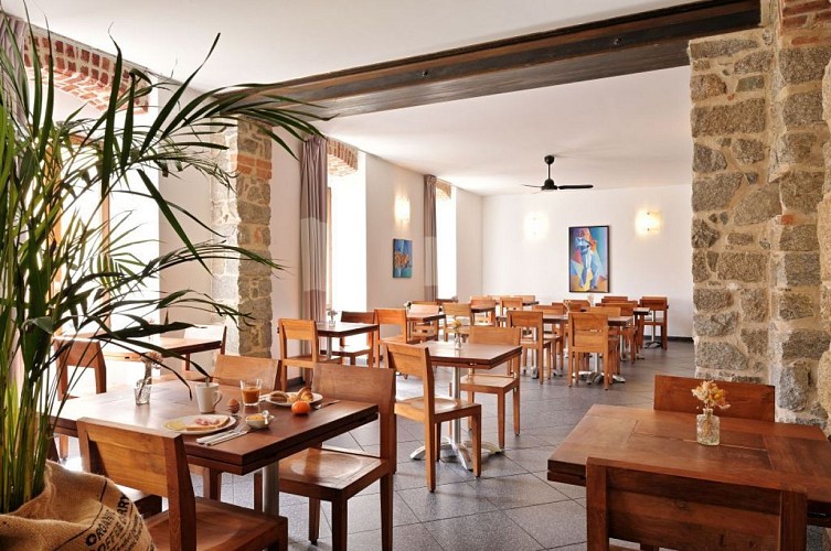 HOTEL-KALLISTE-Ajaccio---Salle-dejs