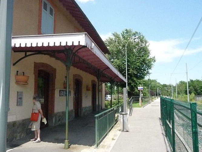 de Sain-Bel à Savigny - Les murmures du temps