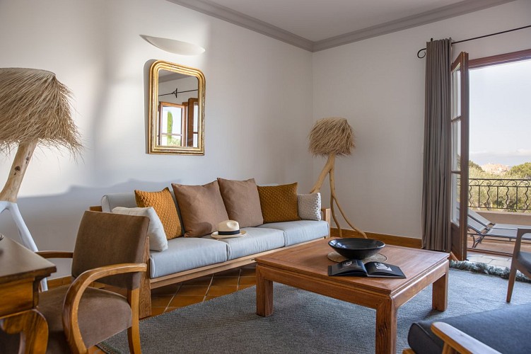 LA VILLA CALVI