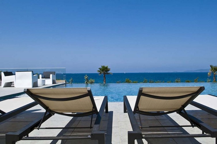 RADISSON 1_2
