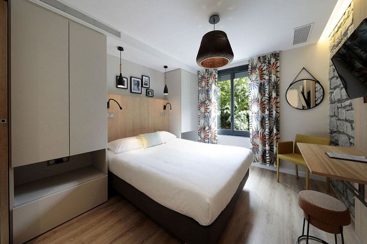 H Restonica 5