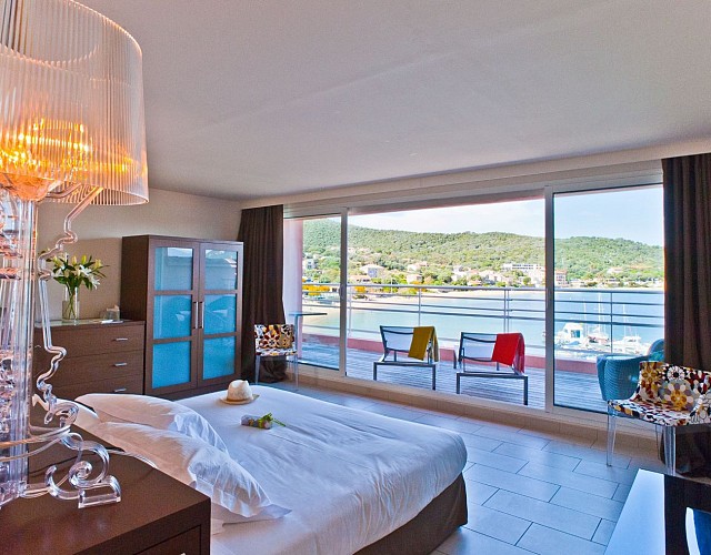 4-people-Suite