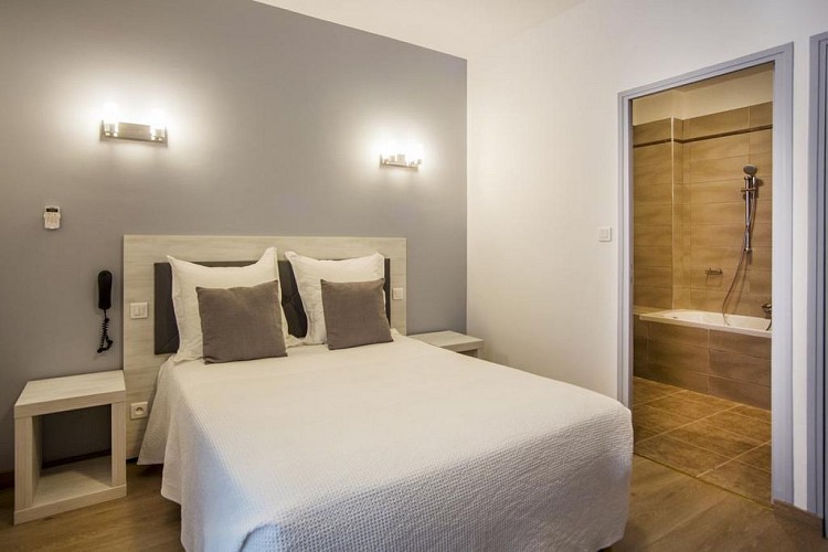 Hotel-Sampiero-Corso-Corte-Exterior