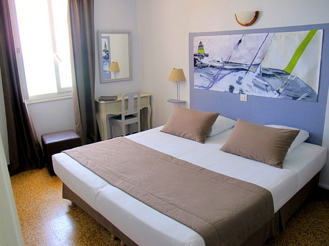 SANTA VITTORIA - HÔTEL DE LA PLAGE