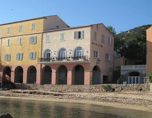 SANTA VITTORIA - HÔTEL DE LA PLAGE