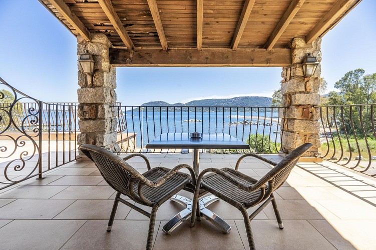 hotel-shegara-porto-vecchio-bord-de-mer