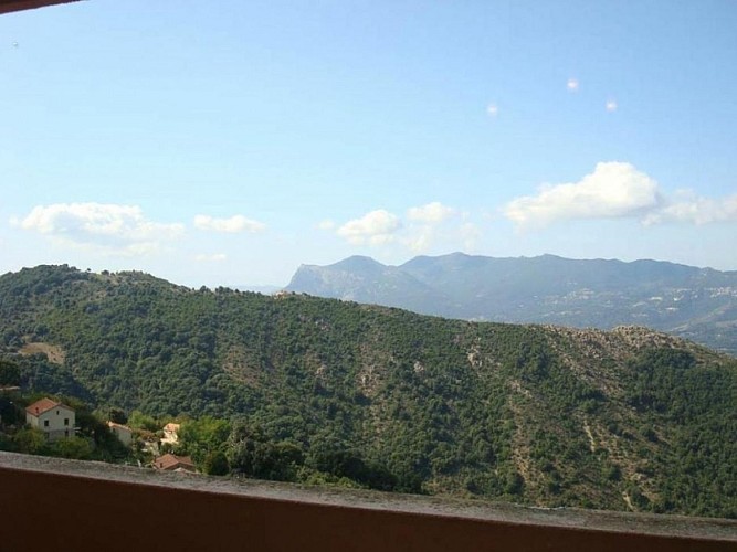 SOLE E MONTE