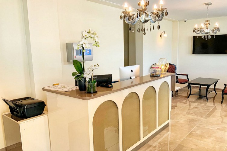 hotel-astoria-reception-site