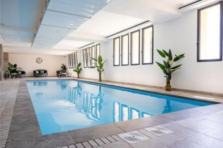 hotel-le-bastia-piscine