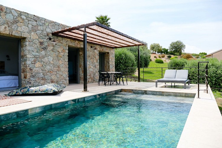 Villa U lotu
