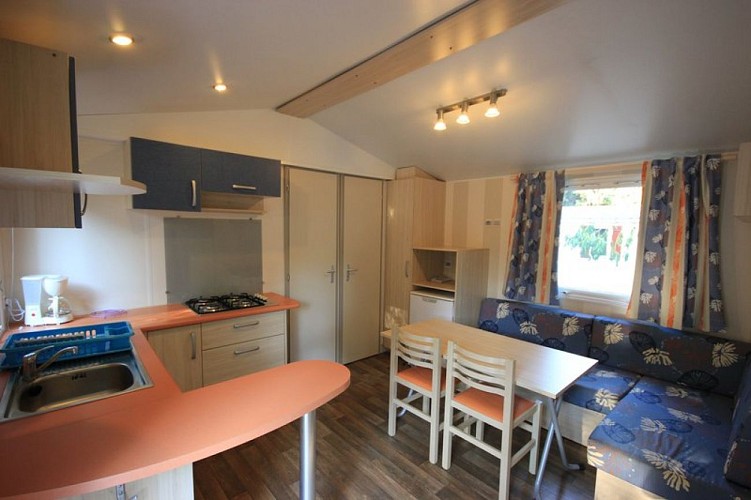 VILLAGE DE L'OSTRICONI - CAMPING