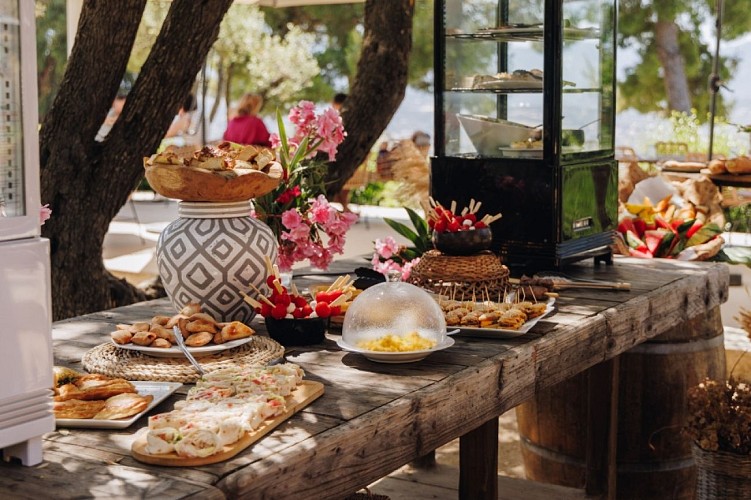 PHOTO ACSI 900X600PX - brunch buffet