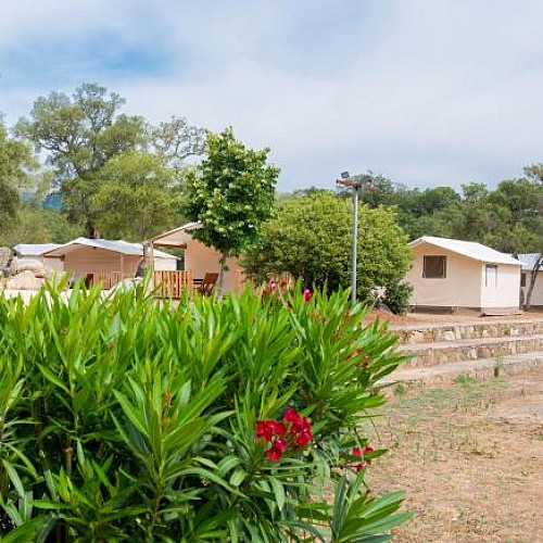 emplacement lodge