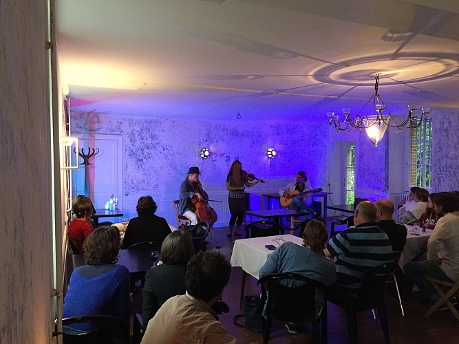 Bistrot La Basse Cour