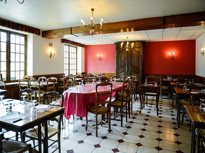 Hotel-de-la-Poste-Le-Mele-Sur-Sarthe