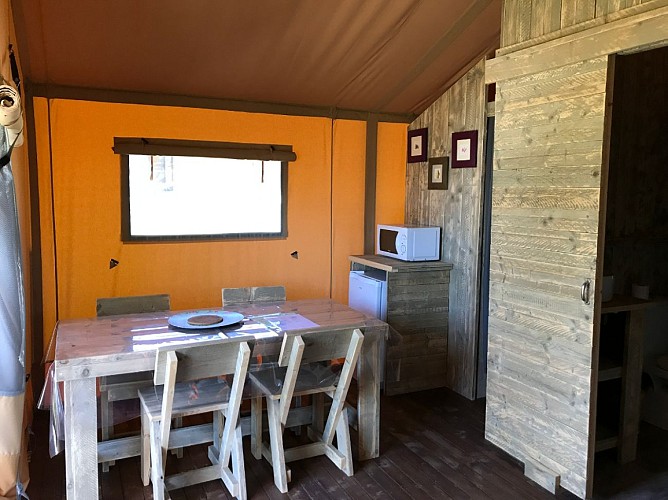 GLAMPING SAINTE-SUZANNE