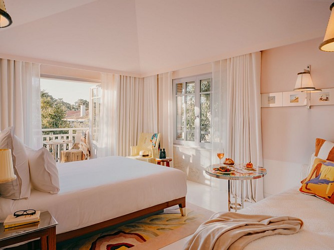 Villa_Colette_Cap_Ferret_Starck_Julius_Hirtzberger_Pinède Junior Suite_B0075450