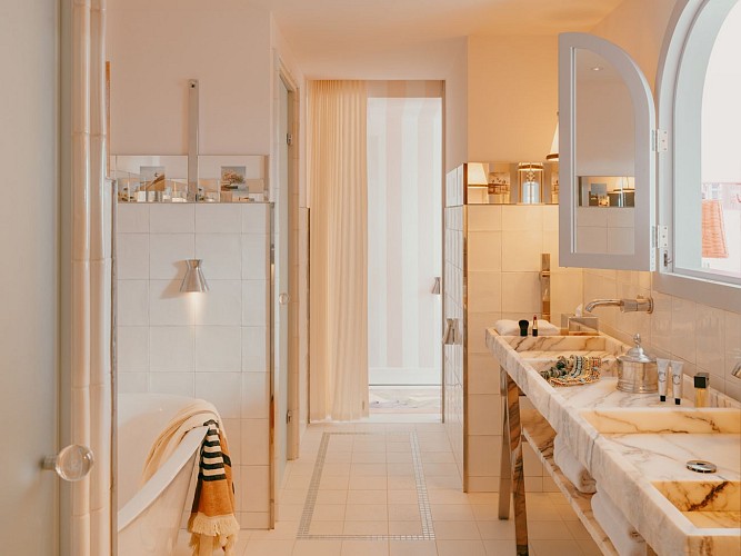 Villa_Colette_Cap_Ferret_Starck_Julius_Hirtzberger_suite prestige_B0075149