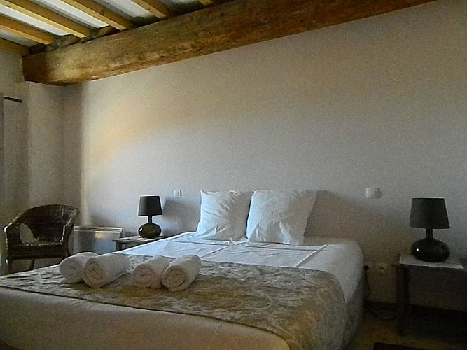 Gîte "Les anciennes écuries" Ancienne Abbaye de Franquevaux