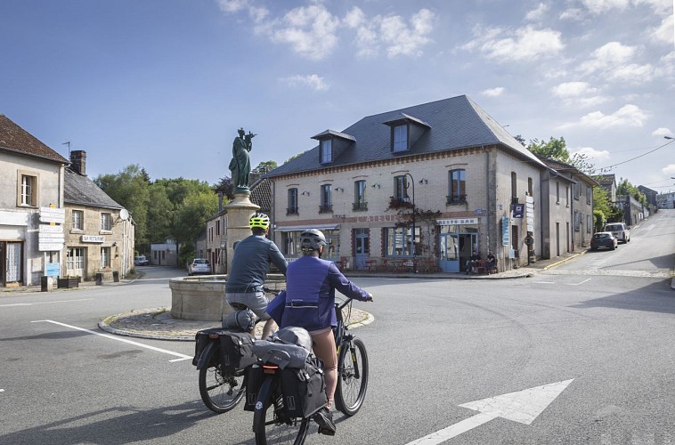 APN_2roues_Vassiviere©Sebastien_Laval_Creuse_Tourisme_Velideale (4)