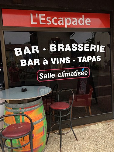 L'Escapade bar