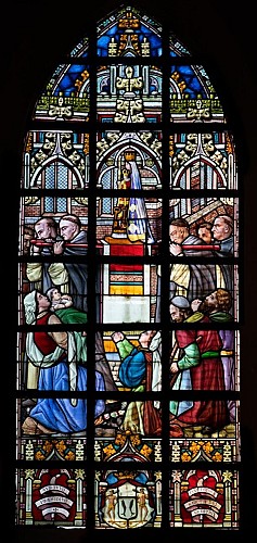 Sanctuaire Notre-Dame de la Sarte - Vitrail - glorification Vierge Sarte