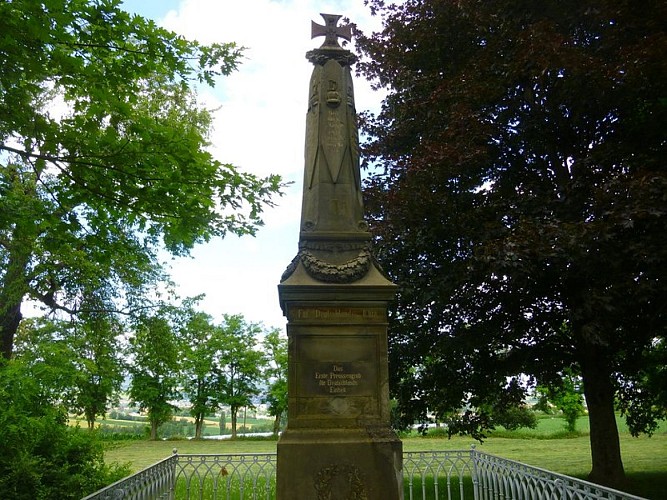 Le second des trois monuments allemands commémoratifs