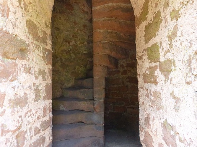 L'escalier en colimaçon ne compte pas moins de 110 marches