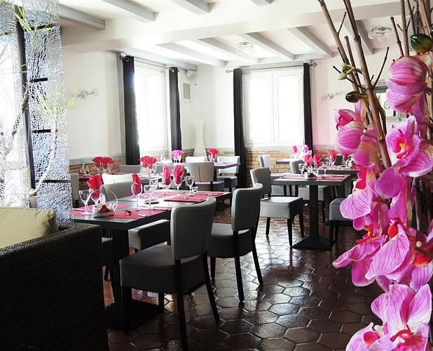 Auberge La Tomette - Hotel
