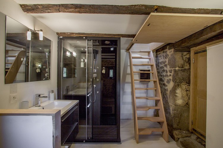 Chambre insolite du Châtaignier "À la Clairière"