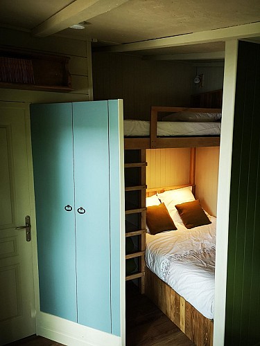 Les Cabanes au bord du lac