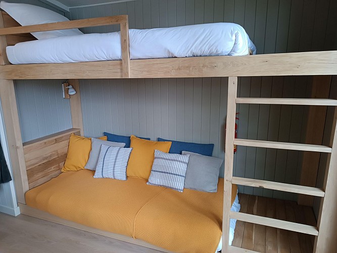 Les Cabanes au bord du lac - La Salers