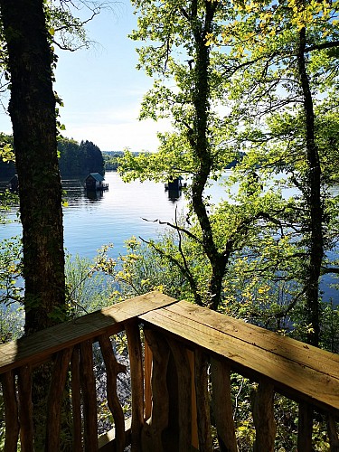 Les Cabanes au bord du lac - La Salers