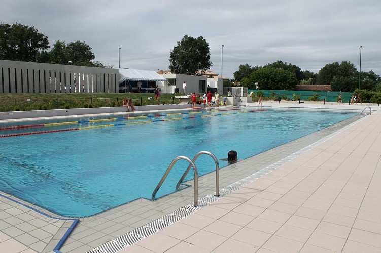piscine3 SAINT LYS
