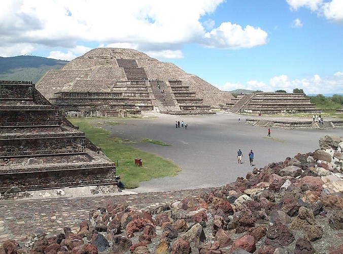 Visita di Teotihuacan all'alba